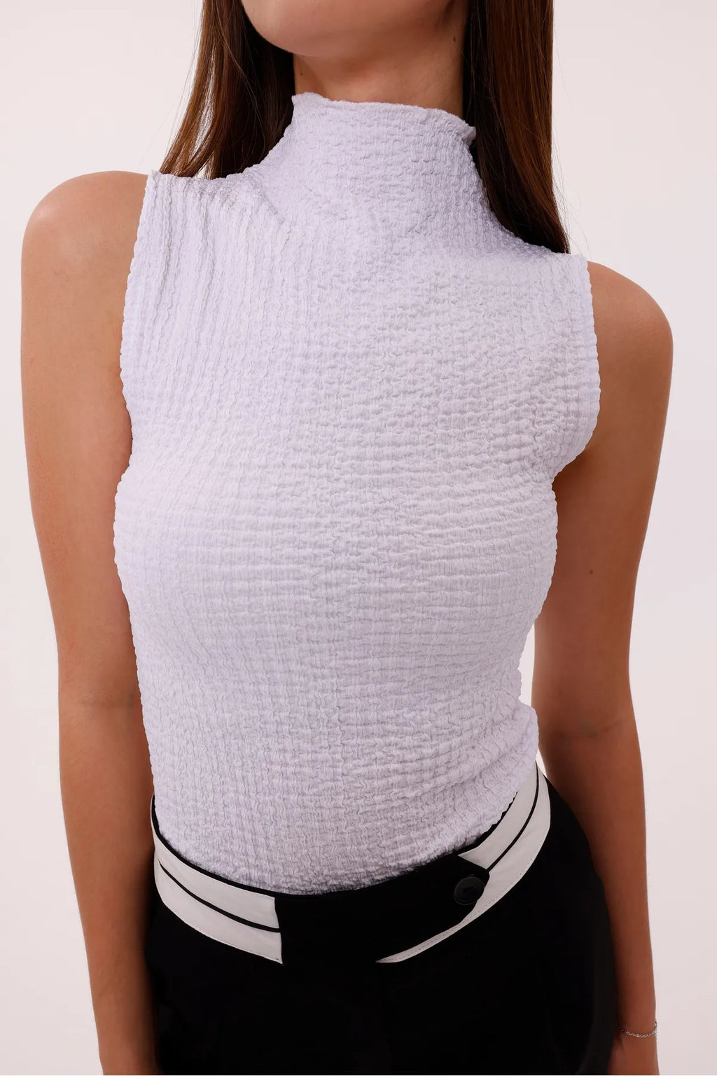 Sarte Royal Kadın Beyaz Kolsuz Bürümcük Bluz