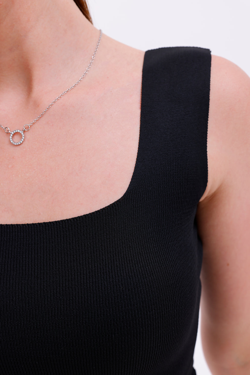 Kadın Siyah Kolsuz Bluz - Kalın Askılı Atlet ince Yazlık Kare Yaka Triko