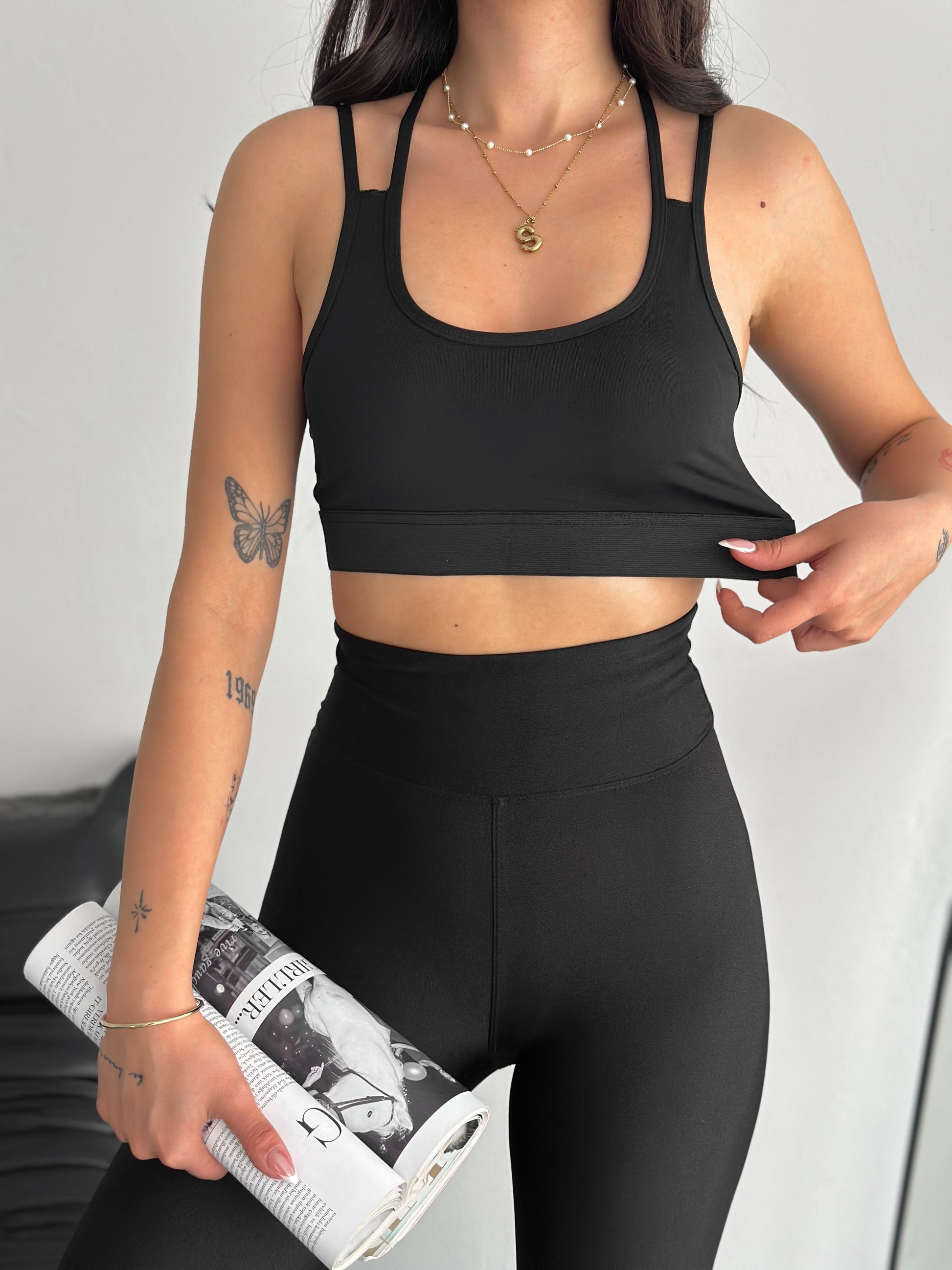 Pedli Sporcu Kadın Büstiyeri - Çapraz Sırt Detaylı Pedli Sporcu Sütyeni