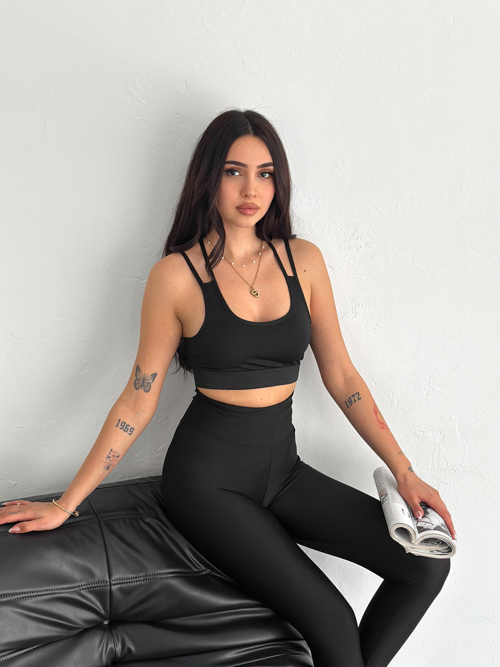 Pedli Sporcu Kadın Büstiyeri - Çapraz Sırt Detaylı Pedli Sporcu Sütyeni